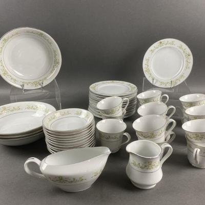 Lot 118 | Town House Fine China