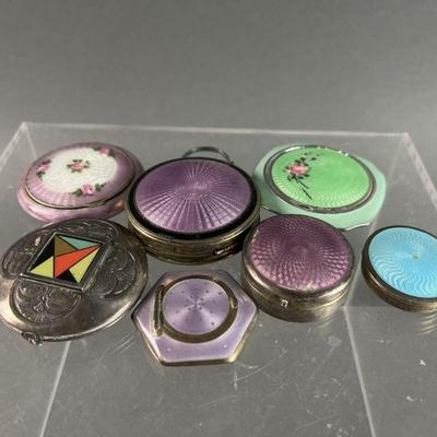 Lot 105 | Vintage Compacts