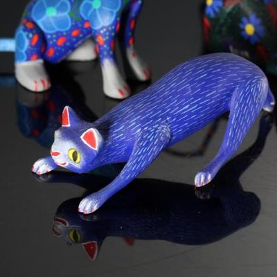 Lot of 6 Vintage Cats/Tigers/Animals Mexican Folk Art Oaxaca Wood Carving		196214
