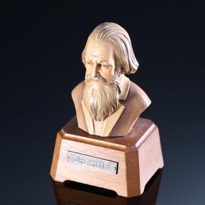 Reuge Wood Carved Brahms Bust Statue Swiss Musical Movement - Plays â€œWalzerâ€	6 x 4 x 3 in	198015
Reuge Wood Carved Brahms Bust Statue...
