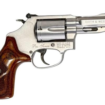 Smith & Wesson Pro Series 60-15 .357 Magnum J-Frame Revolver 3in Barrel S&W	Case: 8.5x12.5x3in	199116
