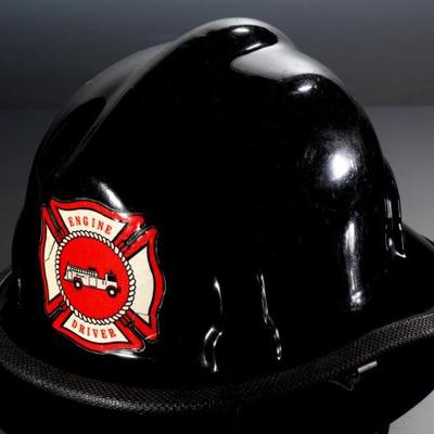 Vintage Cairns & Bro Firefighter Helmet Model 770 Engine Driver Fireman Hat	8x10.5x13in	199081
