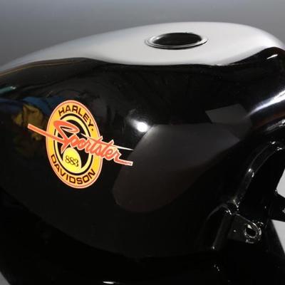 Factory Original 1990 Harley Davidson Sportster 883 Gas Tank HD	8x10x17.5in	199079
