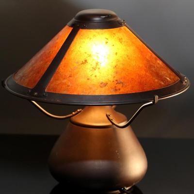 Craftsman Style Mica 007-01-0 Copper Beanpot Table Lamp	13.75in H x 14.5in Diameter 	199155
