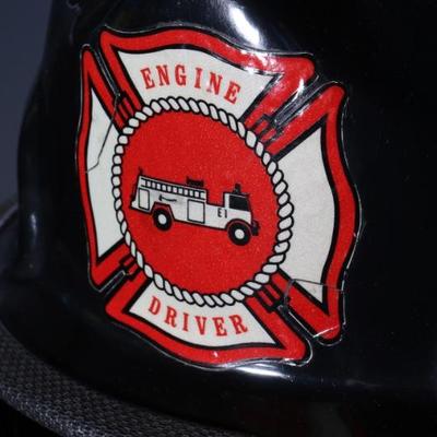 Vintage Cairns & Bro Firefighter Helmet Model 770 Engine Driver Fireman Hat	8x10.5x13in	199081
Vintage Cairns & Bro Firefighter Helmet...