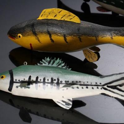 Lot of 5 Unsigned Fish Decoys Folk Art 		196249
