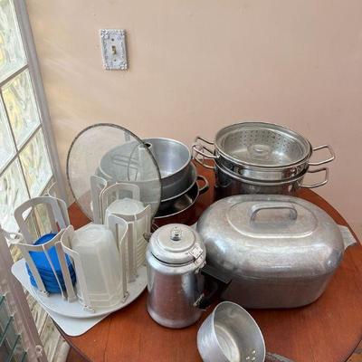 MRM268- Cooking Pots Lot