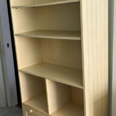 MRM158 Yellow Wooden Shelf With Drawer 