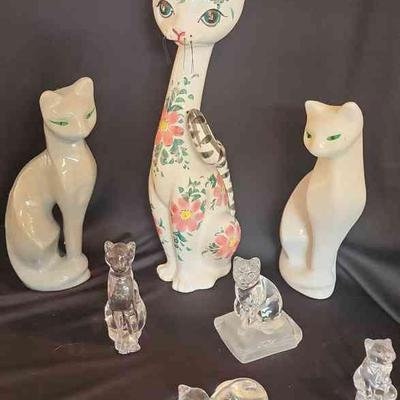MRM121 - Cat Figures (6)