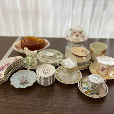 MRM141- Assorted Vintage Cups & Saucers & Dainty Serveware