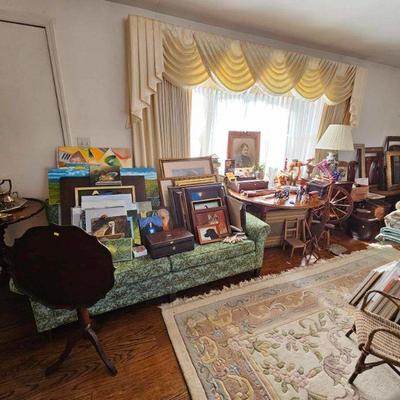 Estate sale photo