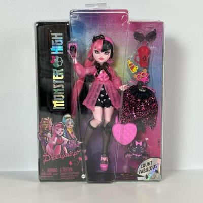 Monster High Draculaura with Count Fabulous Doll New in Box