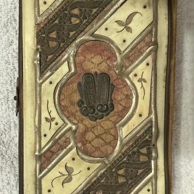 Daily Prayer Book Mother of Pearl Cover