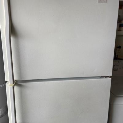 Garage fridge like new 