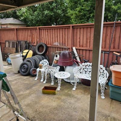 Yard sale photo in Lewisville, TX