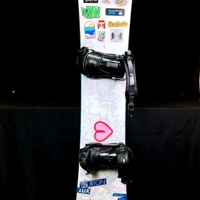 SHBR744 Burton LUX Snowboard	154cm board with Union Milan bindings- some parts missingÂ 
