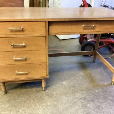 ELDA100 Vintage MCM Drexel Desk	Quality Drexel solid wood desk. Five drawers, two with dividers. Original gold handles. Mid century look...