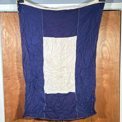 (1PC) VINTAGE NAUTICAL SIGNAL FLAG P OR PAPA | Vintage navy blue flag with white square in middle representing "P" or...