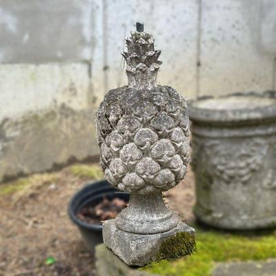 PINEAPPLE FORM CEMENT GARDEN ORNAMENT | h. 28 x dia. 11 in