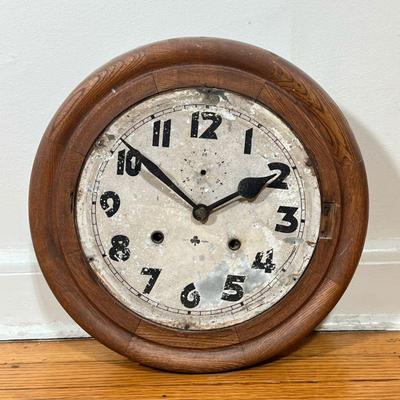 VINTAGE ROUND WALL CLOCK | Marked with a clover and trademark. Key wind with works.