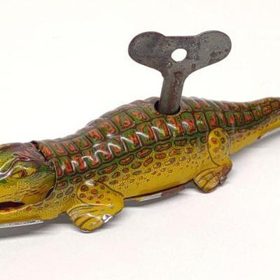 Tin Windup Dizzy Liz The Baby Alligator Toy