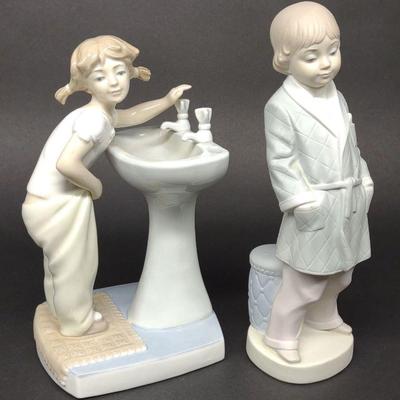 2 Lladro Boy & Girl Bathroom Figures #4838 & 4900