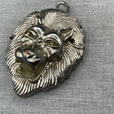 Lion head pendant