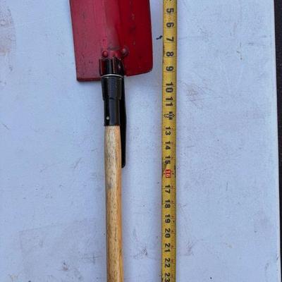 Collapsible Trench Shovel
