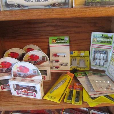 Nice vintage train collection, never opened