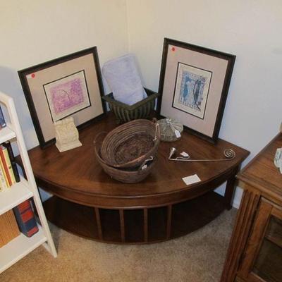 Vintage corner end table