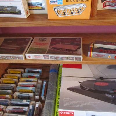 Nice vintage train collection, never opened