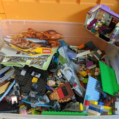 Huge tote of Legos (being sold as a lot)