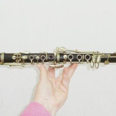 vintage wood clarinet