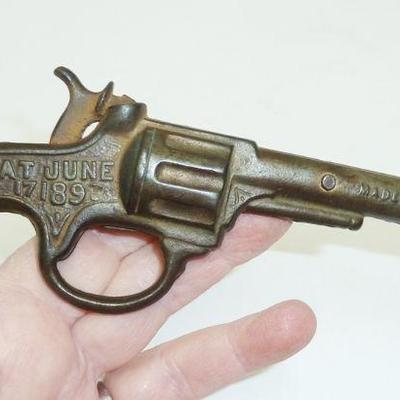 Early cap gun dated