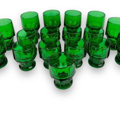 #8 â€¢ Set of Anchor Hocking Tumblers in Emerald Green
