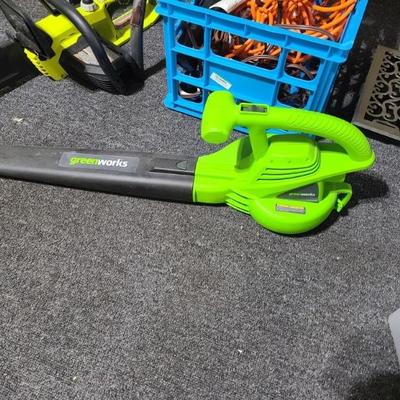 Green works cordless blower
