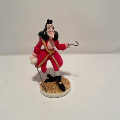 Vtg Disney Captain Hook figurine -$12