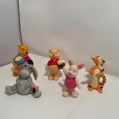 Disney Whinnie the Pooh, Tigger, Piglet, Eyore figurine