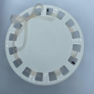 266 southern living plate with stand to piece set