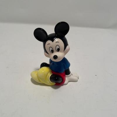 Vtg Disney Mickey Mouse figurine -$8