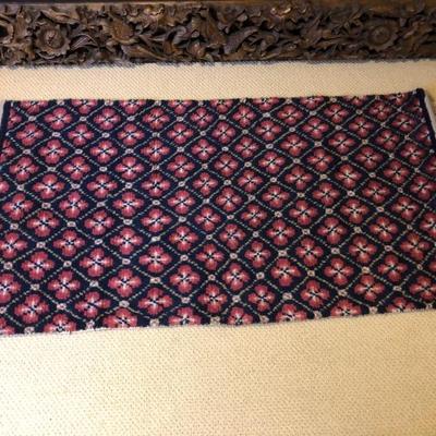 Wool Red/White/Navy Area Rug. Fringe to Fringe measurement is 58.3/4in x 31in.