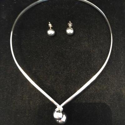 Sterling choker and stud earrings