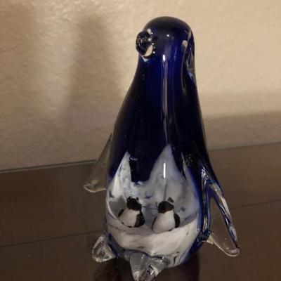 Penco Mother Penguin and Babies Art Glass Figurine