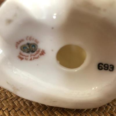 Stamp on Lefton figurine 693
