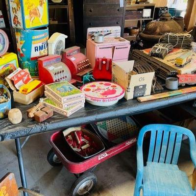 Estate sale photo
