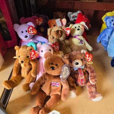 #6052 â€¢ Beanie Babies Collection
