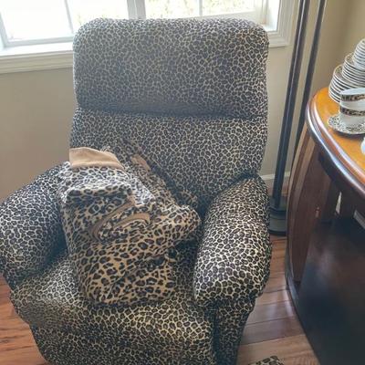 Leopard recliner