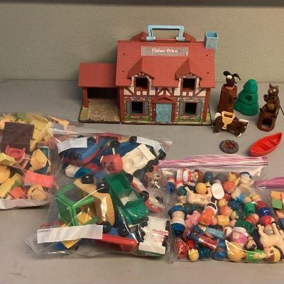 PCG025 Vintage Fisher Price Play House & Accessories 