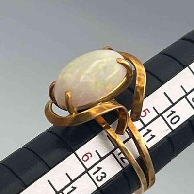 FTM111-Opal And 10k Gold Ring