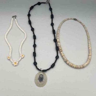 location
Ready
FTM113-3ea Shell Necklaces 